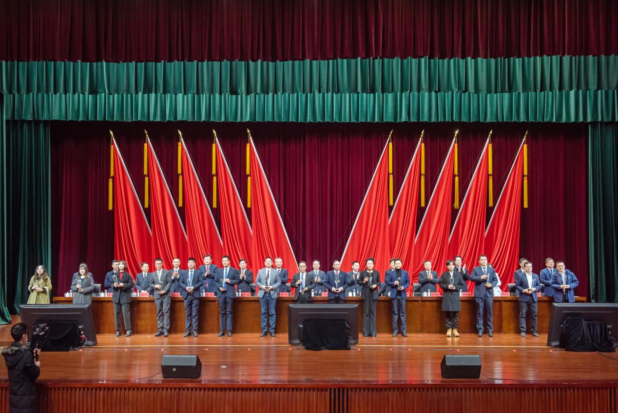 長沙礦冶院獲評湘江新區(qū)國家級科技創(chuàng)新平臺獎