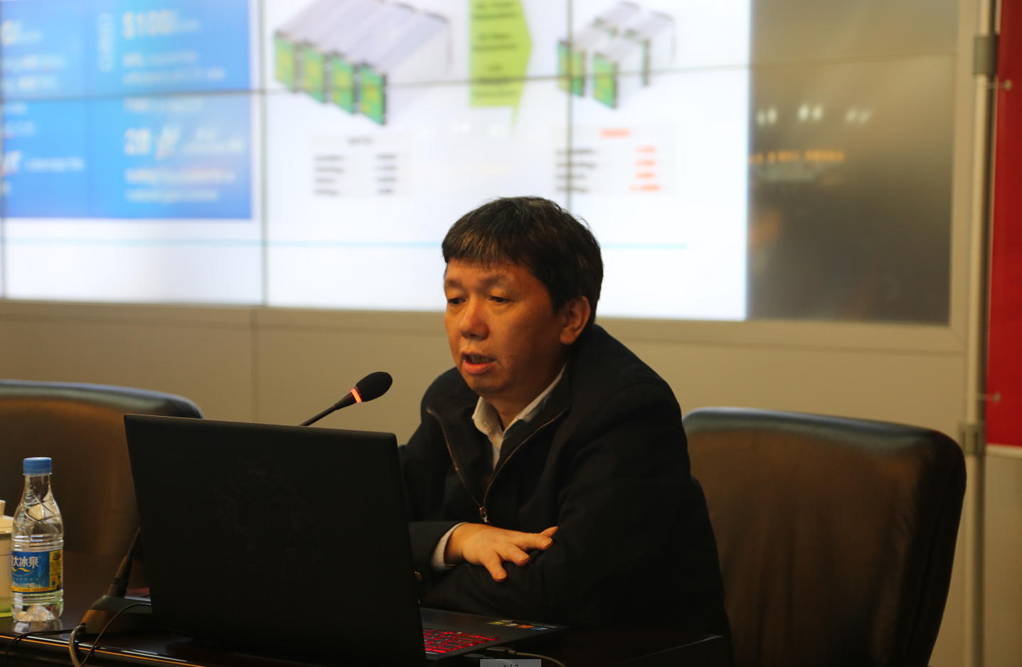 公司舉辦“謀創(chuàng)新，求發(fā)展”高端學(xué)術(shù)論壇